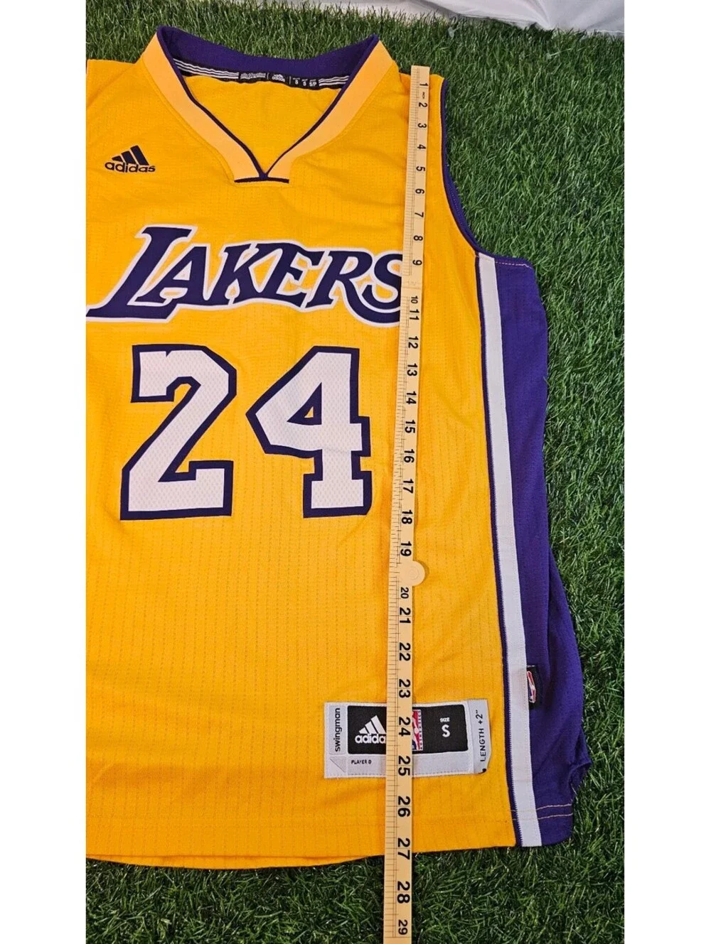 Authentic Los Angeles Lakers #24 Kobe Bryant NBA Swingman Jersey Size S